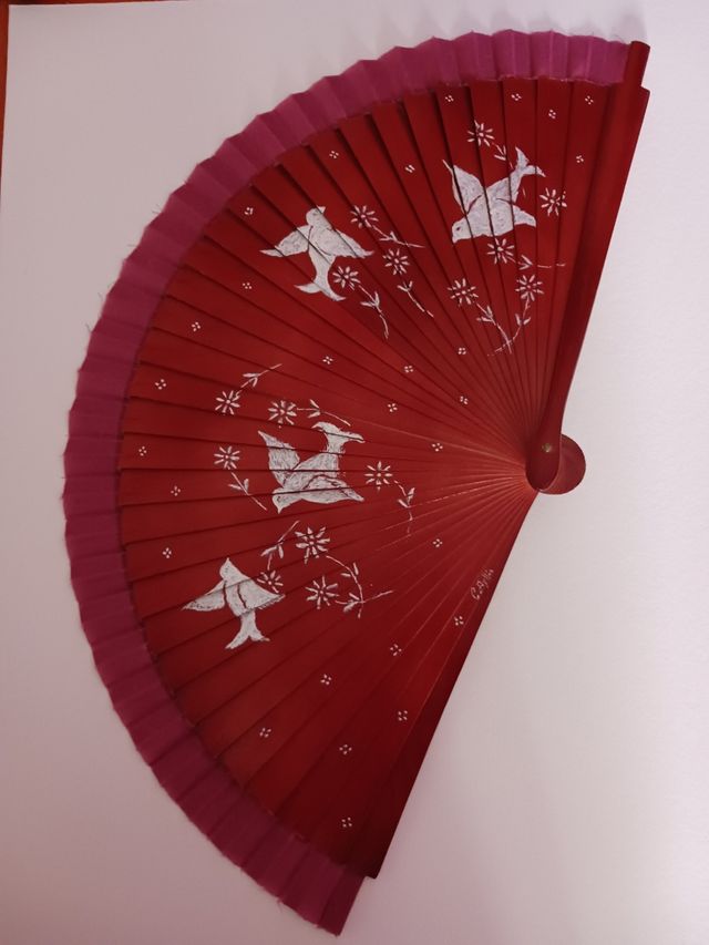 ábanico pintado a mano