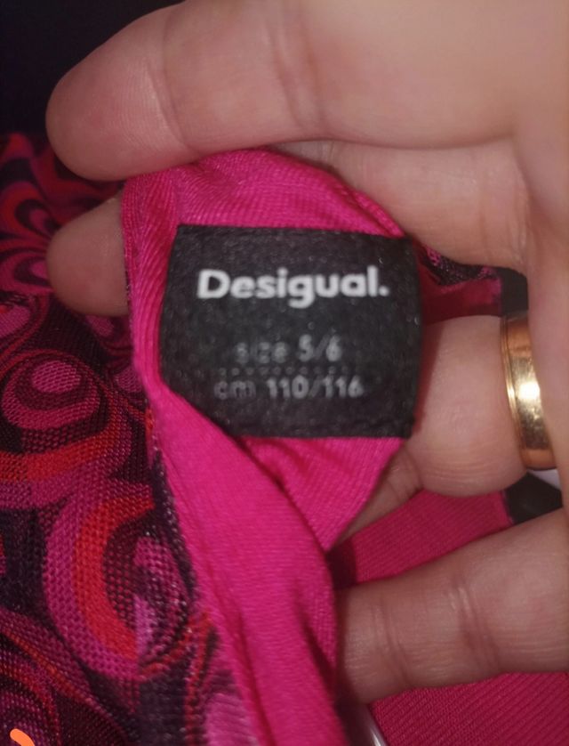 Vestido de niña talla 5/6Desigual 