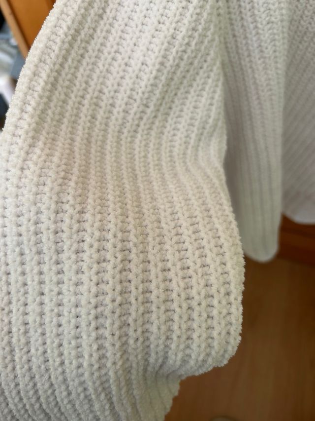 Jersey blanco Berskha nuevo