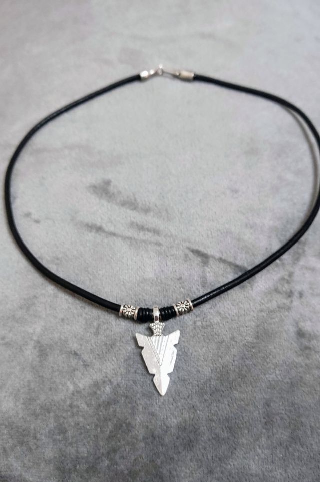 Colgante punta de flecha