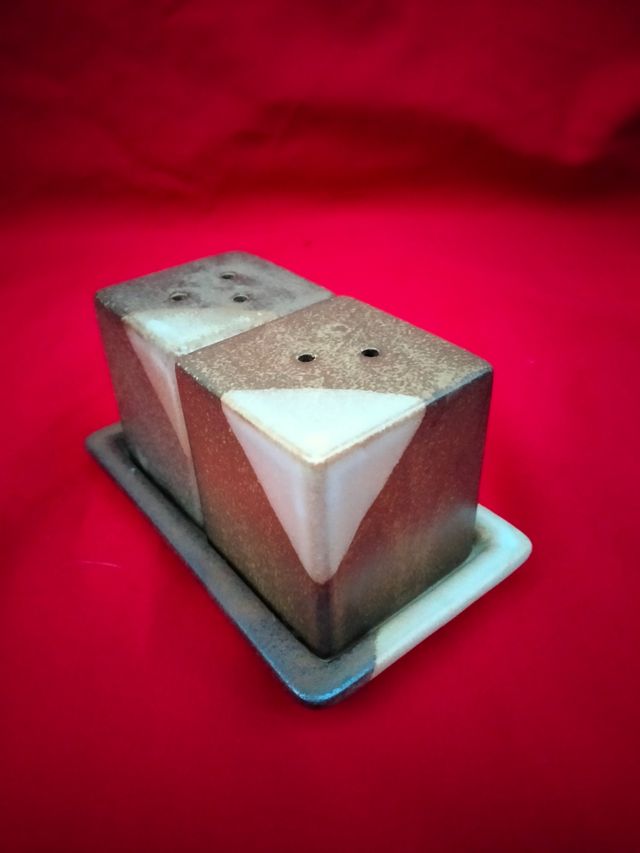 Salve pepe da collezione ceramica