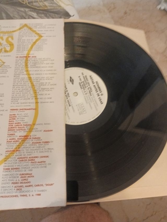 Vinilo hombres g agitar ant de usar