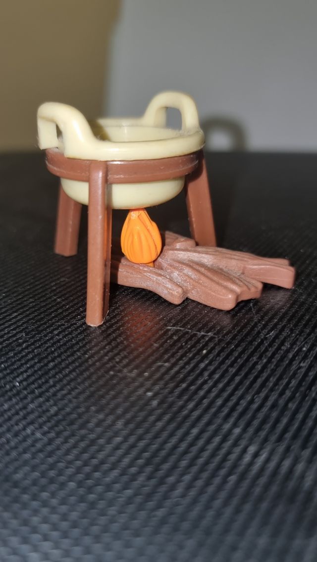 Olla con tripode playmobil