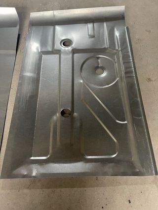 Planchas suelo y bateria bmw e30