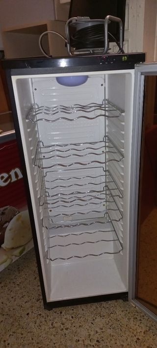Nevera para botellas