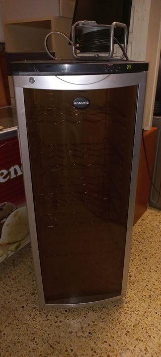 Nevera para botellas
