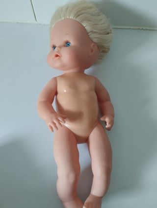 Muñeca Nenuco de Famosa.