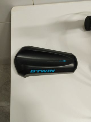 Rodillo bicicleta BTWIN IN RIDE 100 y soporte 
