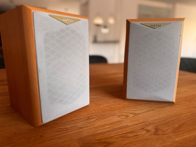 Pareja de altavoces Jamo E 3SUR