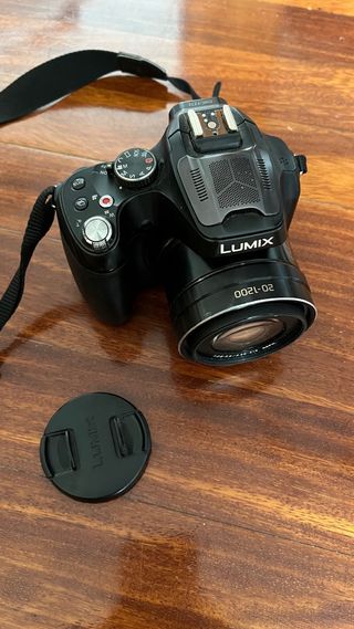 LUMIX FZ 72