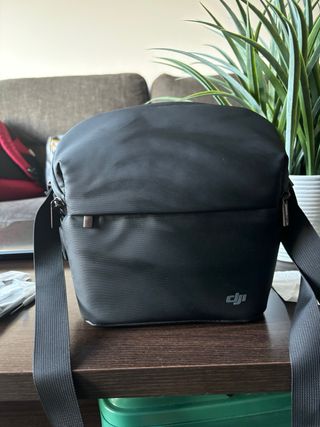 “Drone DJI Mini 2 con 3 baterías