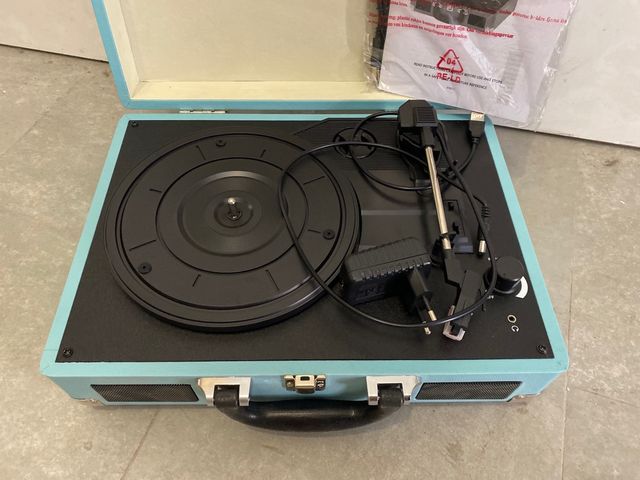 Tocadiscos Maleta nuevo