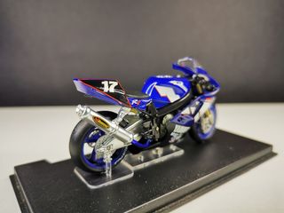 Yamaha R7 temporada 2000 1/24