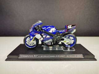 Yamaha R7 temporada 2000 1/24