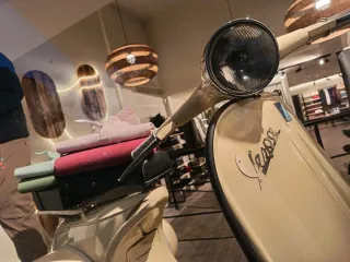 Alquiler Vespa 1958 ,fotos,videos,bodas,escaparate