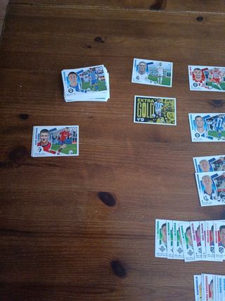 Cromos Ediciones Este 2024-25 4 edición 