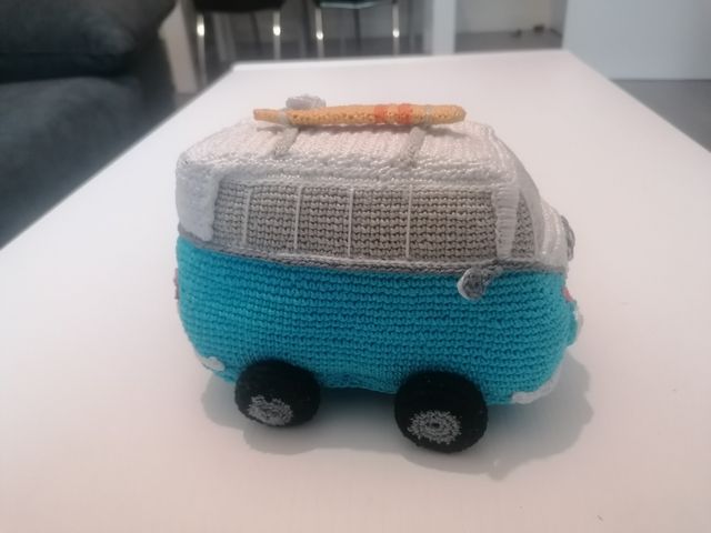 Muñeco Caravana volkswagen T1 amigurumi