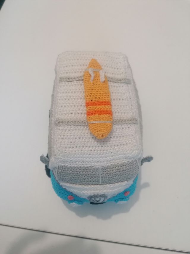 Muñeco Caravana volkswagen T1 amigurumi
