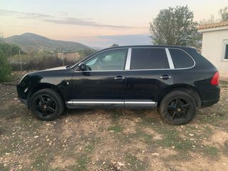 Porsche Cayenne 2004