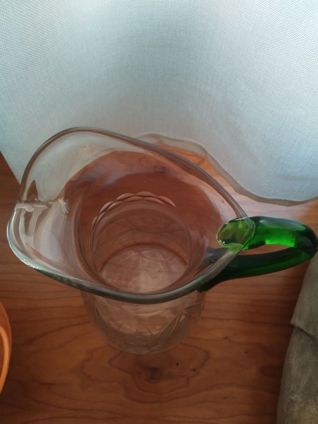 Jarra cristal tallado