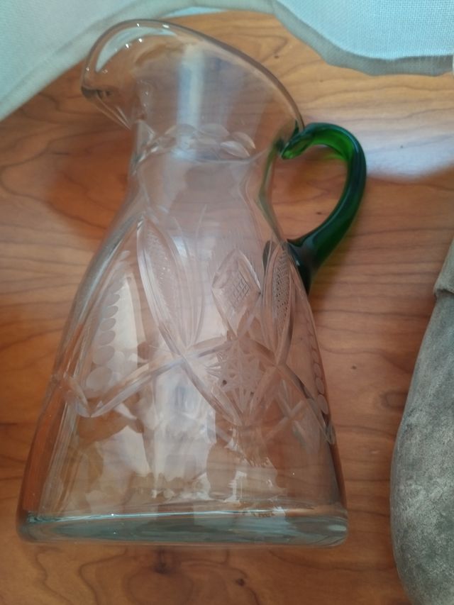 Jarra cristal tallado