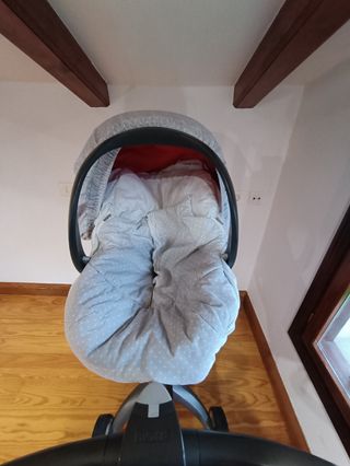 Capazo, silla y cuco Stokke Xplory
