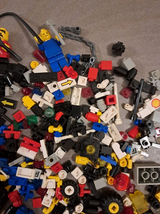 Lego parti rate e figure