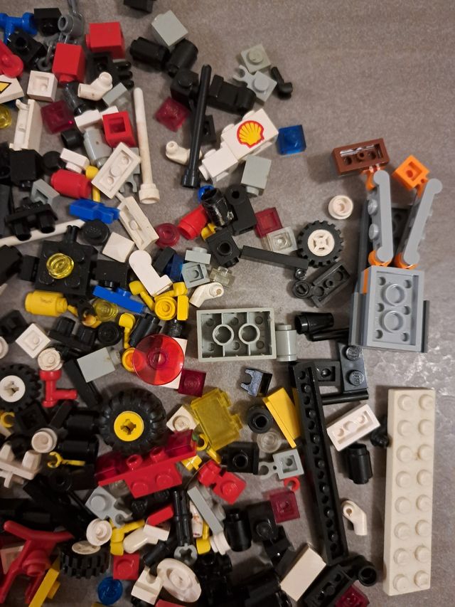 Lego parti rate e figure