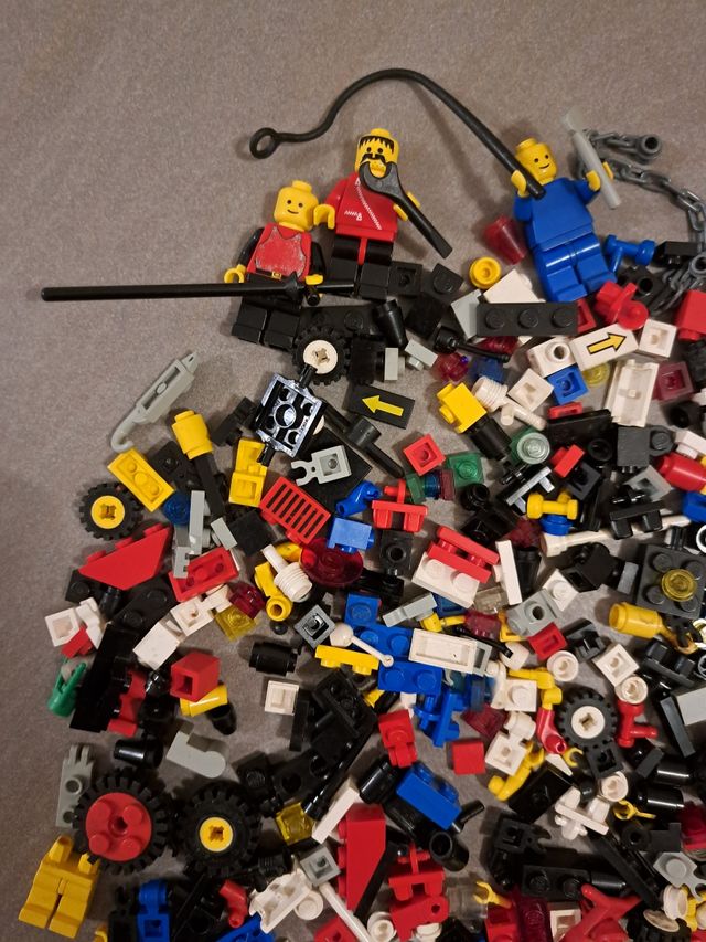 Lego parti rate e figure