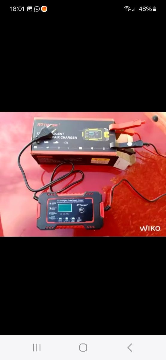 Cargador de baterías de coche