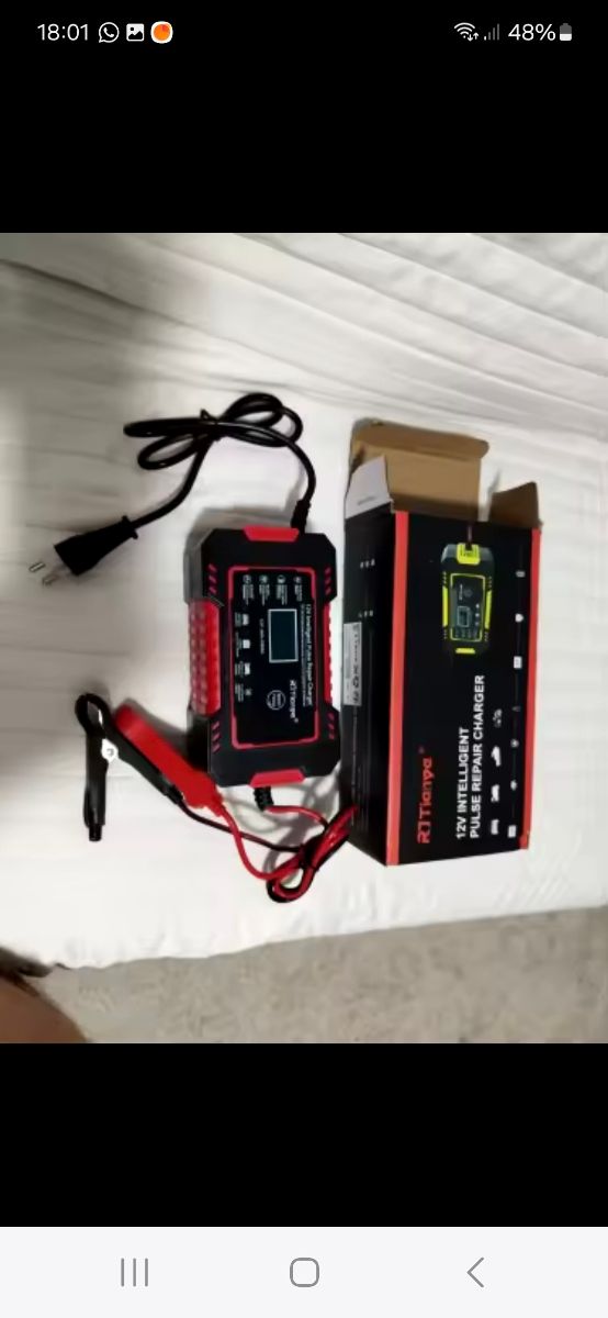 Cargador de baterías de coche