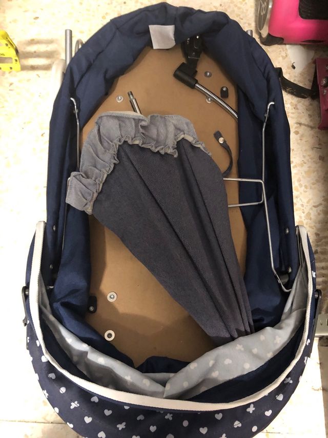 Coche inglesina de muñecas