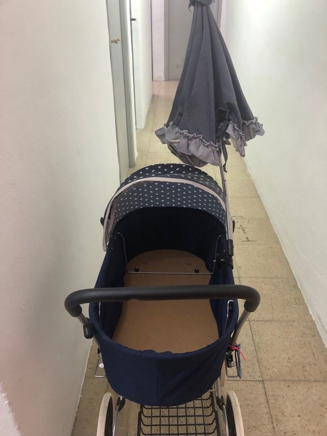 Coche inglesina de muñecas