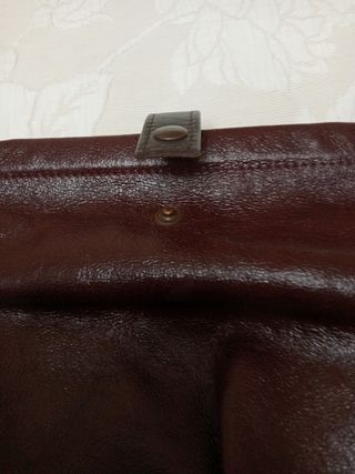 Bolso de piel bovina,