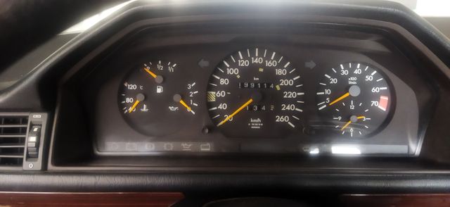 Mercedes-Benz Clase E 1995