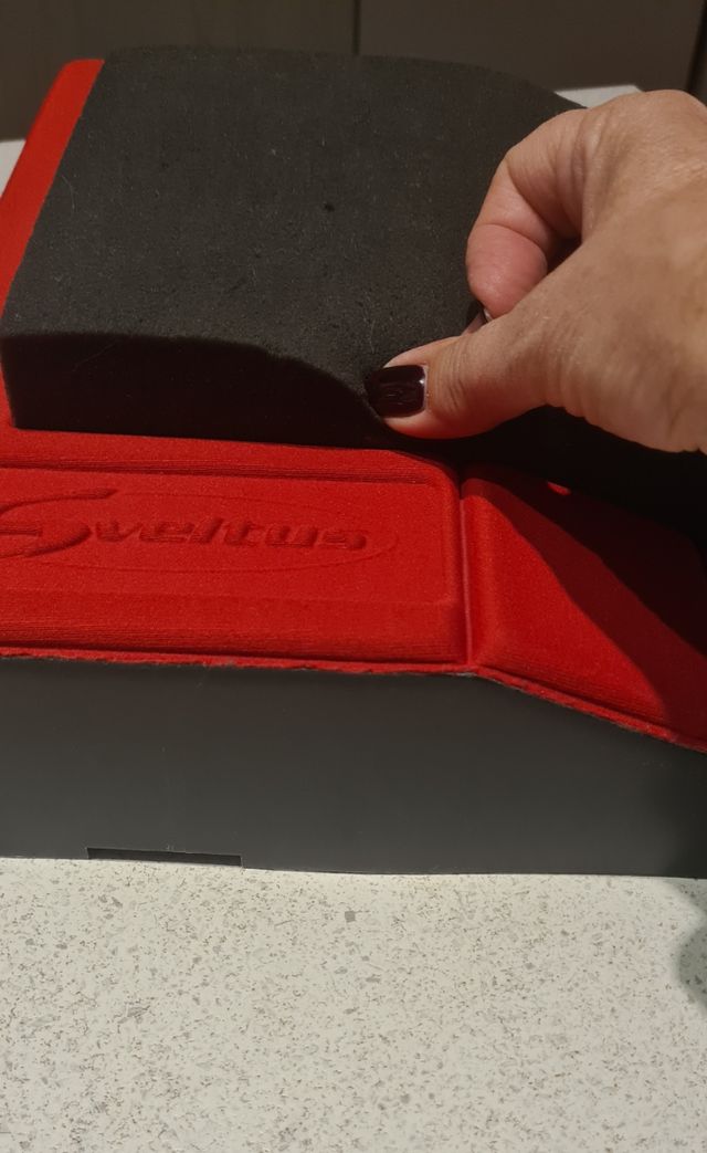 Attrezzo appoggia testa per cervicale