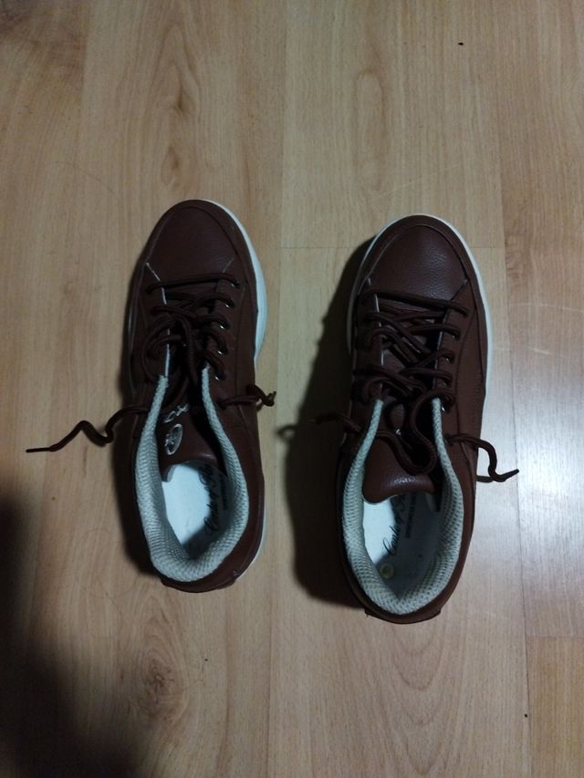 Zapatillas hombre.Marca Conté of Florence.