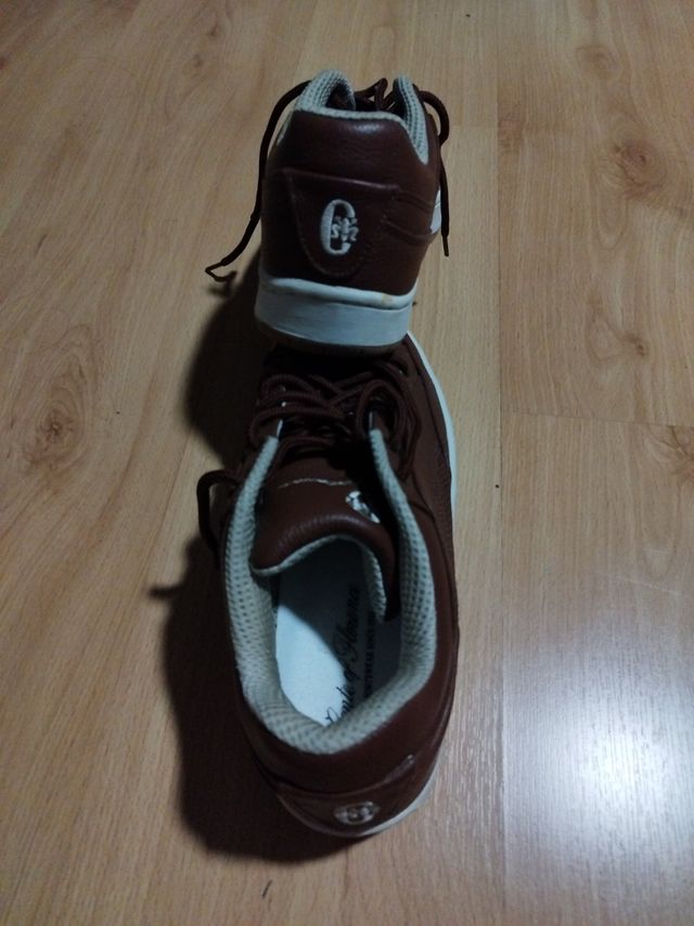 Zapatillas hombre.Marca Conté of Florence.