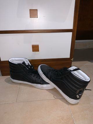 Zapatos Vans of the wall