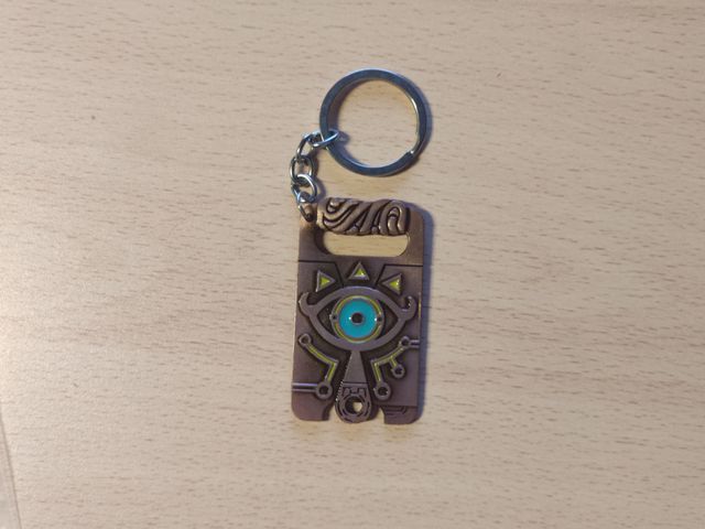🗡️ Llavero Tableta Piedra Sheikah de Zelda