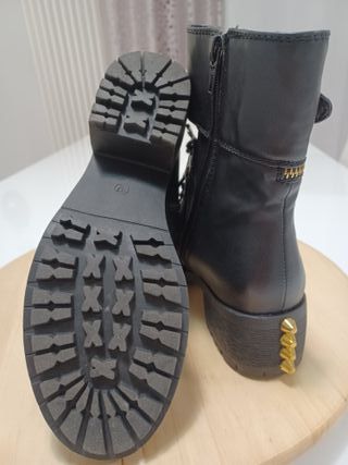 Anfibio donna nero borchiato tg 37 CINTI A3