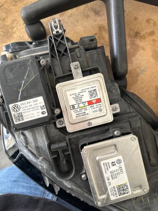 FARO DELANTERO XENON GOLF GTI MK7