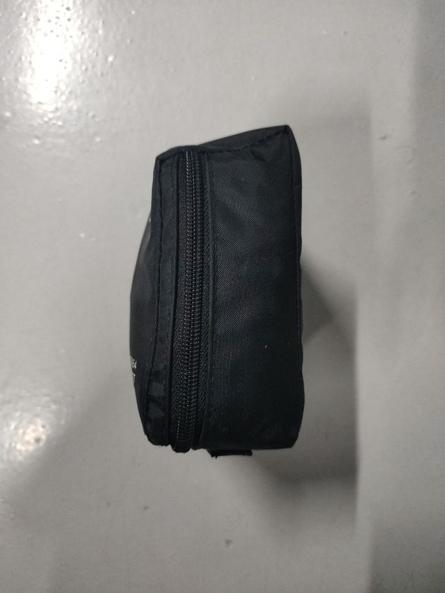 Botiquín primeros auxilios AUDI