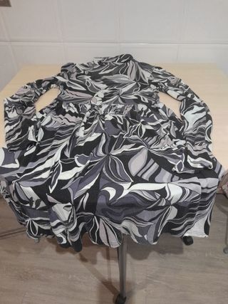 Vestido estampado de talle alto