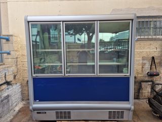 Congelador mural con puertas 2 metros