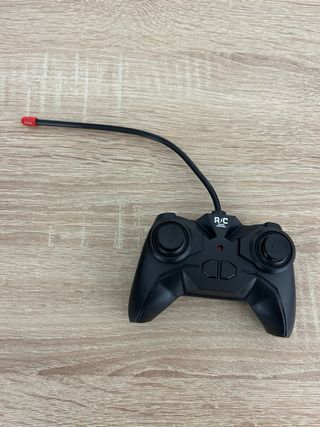 Coche 4x4 teledirigido