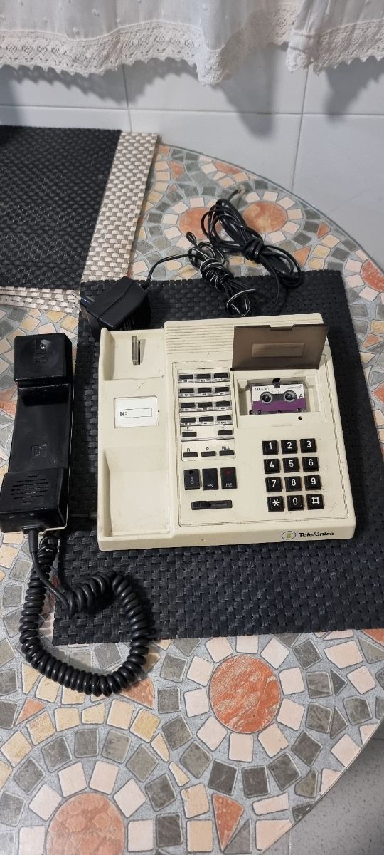 TELEFONO ANTIGUO