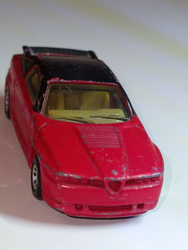 ALFA ROMEO SZ DE 1991 MATCHBOX 1/64