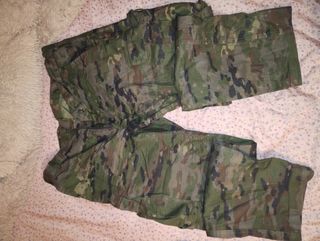 Traje militar