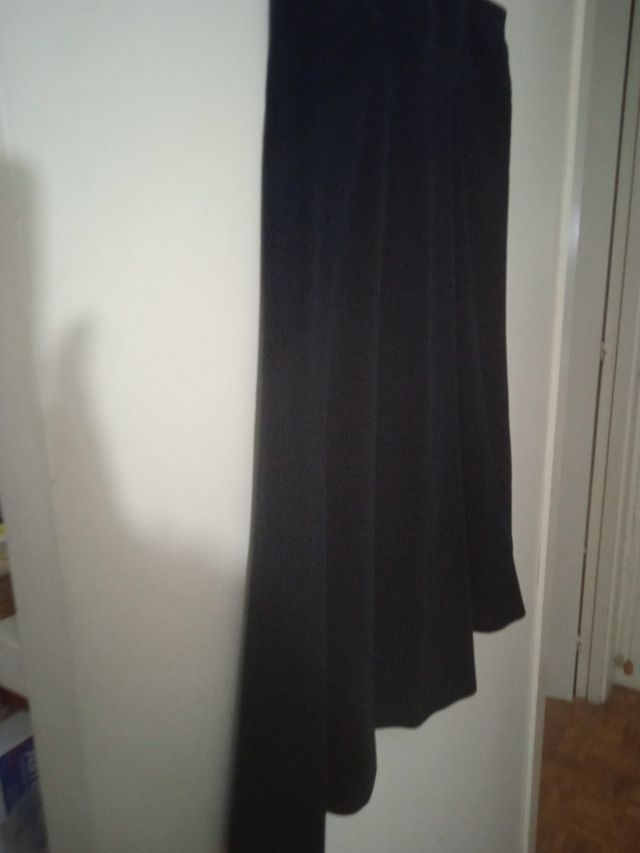 Falda Zara terciopelo T- 40.